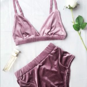 Pink velvet night set
